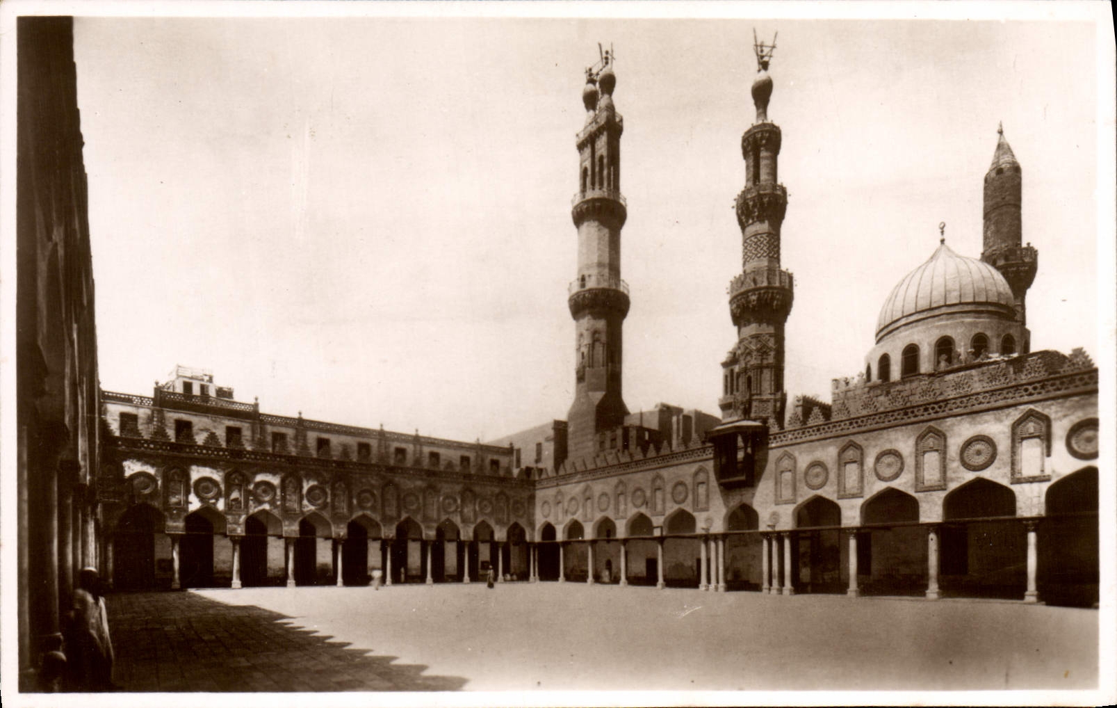 Cairo—Intérieur de la Mosquée d'Al-Azhar — éditeur Lahnert & Landbeck Succ. Cairo, n°17