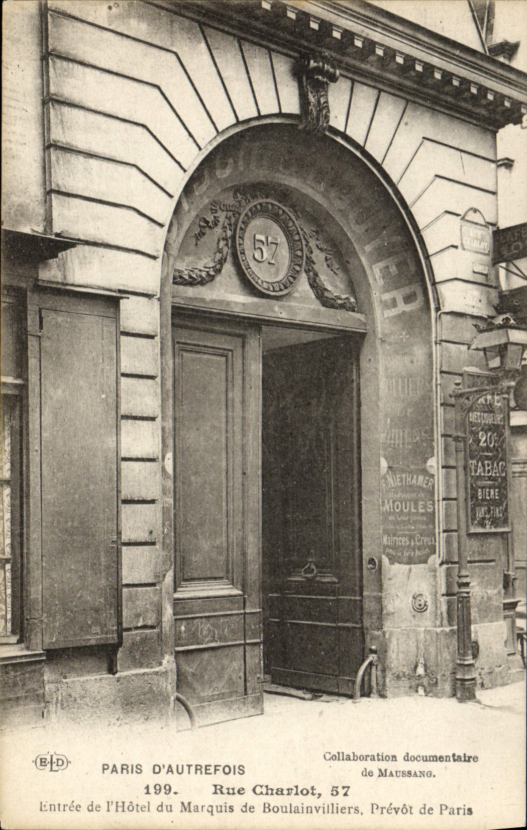 CPA Paris d'Autrefois Rue Charlot Entree De l'Hotel Du Marquis De Boulainvilliers Prevot de Paris 