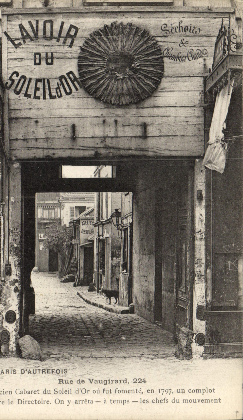 Lavoir du Soleil d'Or — ancien cabaret où fut fomenté en 1797 un complot contre le Directoire — Rue de Vaugirard, 224, Paris