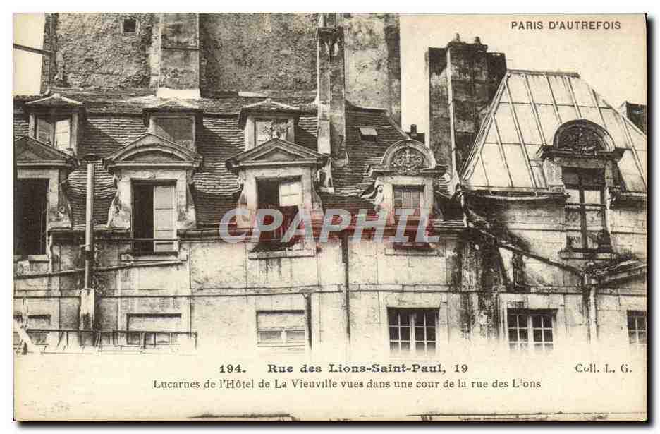 CPA Paris Rue des Lions Saint Paul Lucarnes de l'hotel de la Vieuville vues dans une cour de la rue des lions