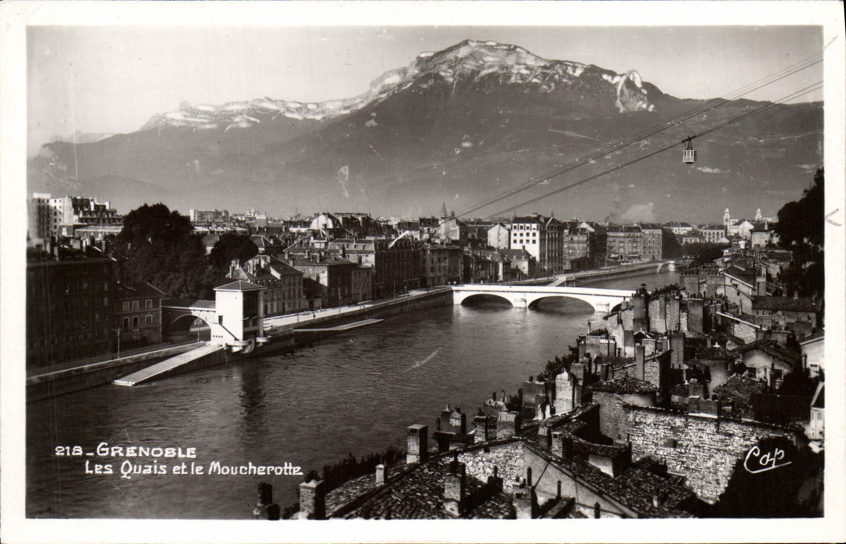Grenoble — Les Quais et le Moucheotte — Cap