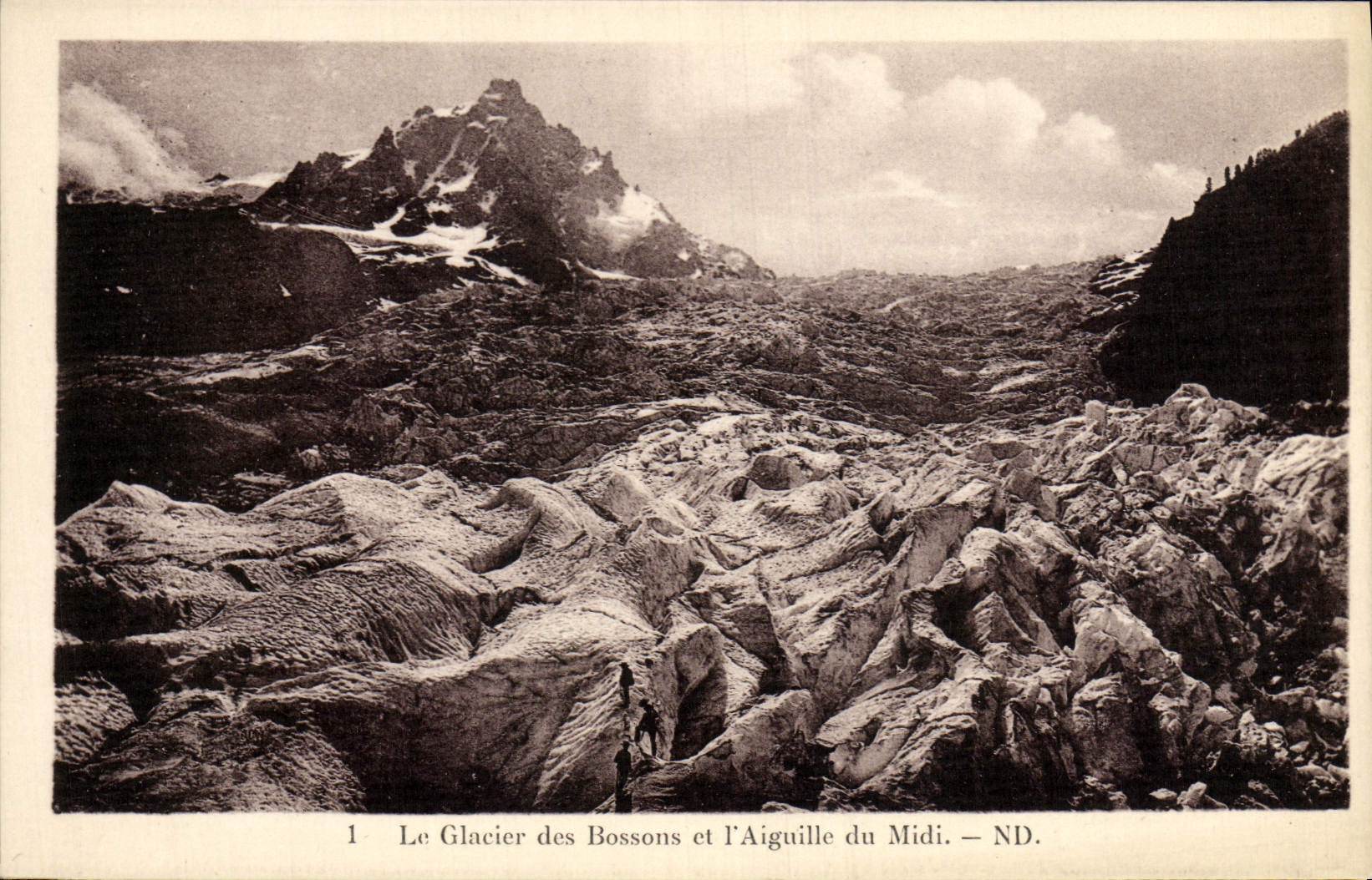 Le Glacier des Bossons et l'Aiguille du Midi — ND.