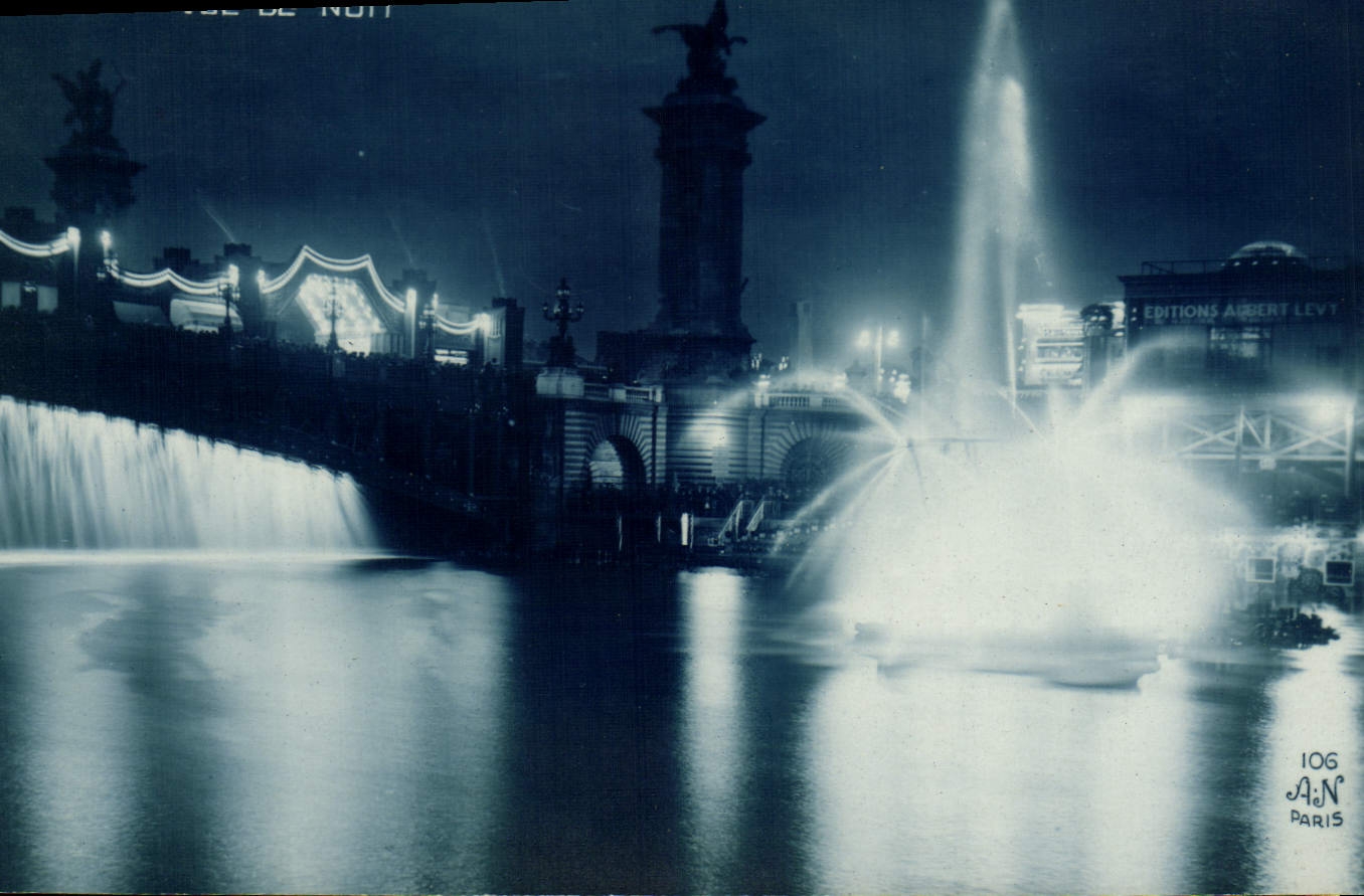Place de la Concorde — Fontaine de la Concorde illuminée — Éditions Albert Levy, n°106