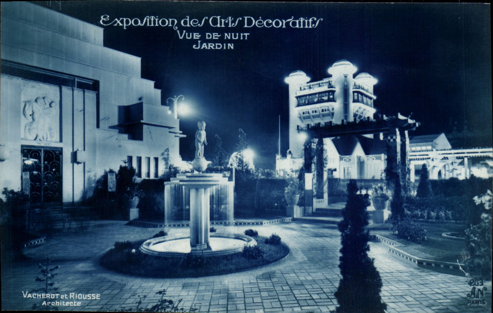 CPA Paris Exposition des Arts Decoratifs Vue De Nuit Jardin