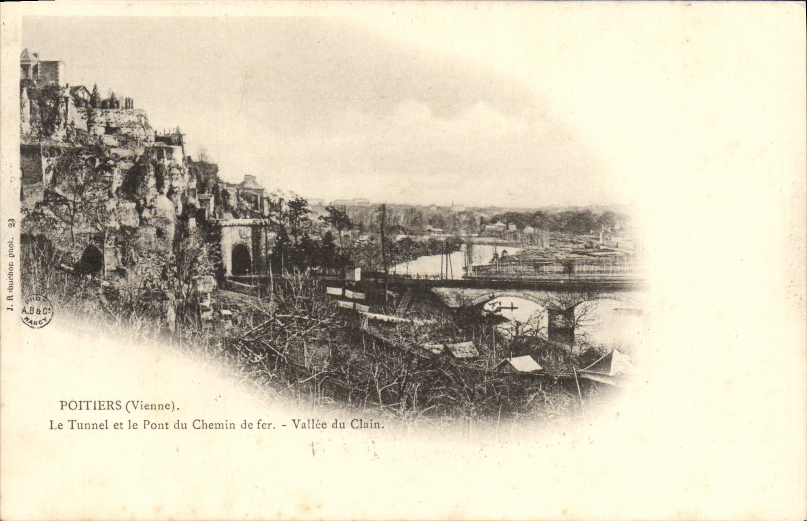 Poitiers (Vienne) — Le Tunnel et le Pont du Chemin de fer — Vallée du Clain — J. B. Ruchot, phot. 23