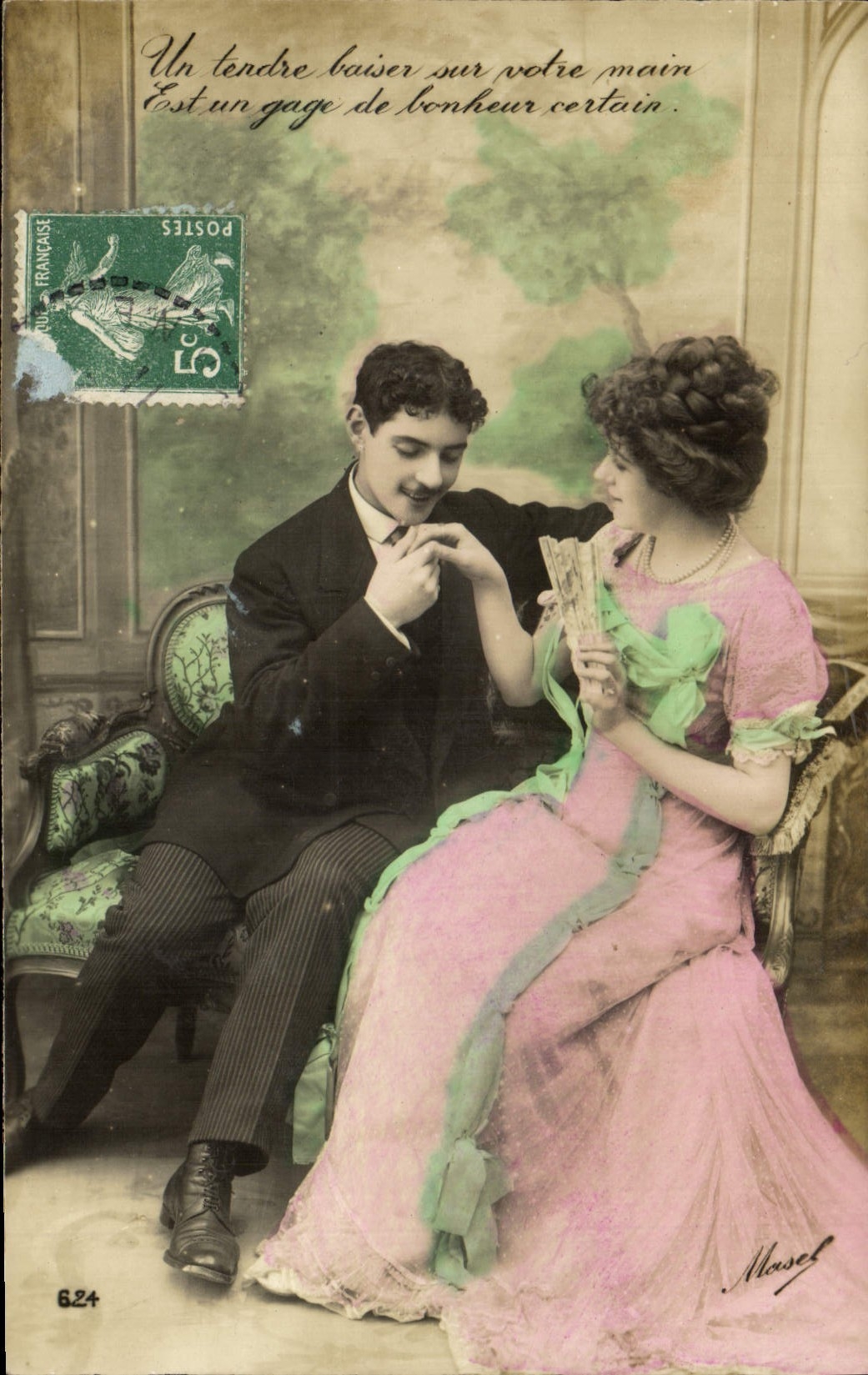 CPA Fantaisie Femme Eventail