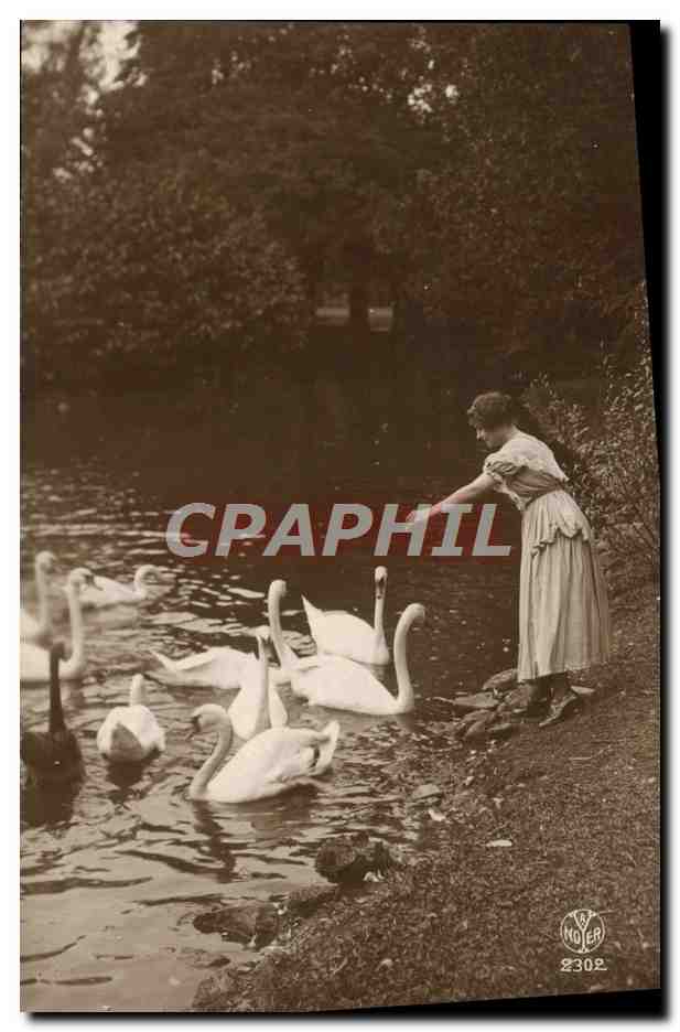 CPA Fantaisie Femme Cygnes