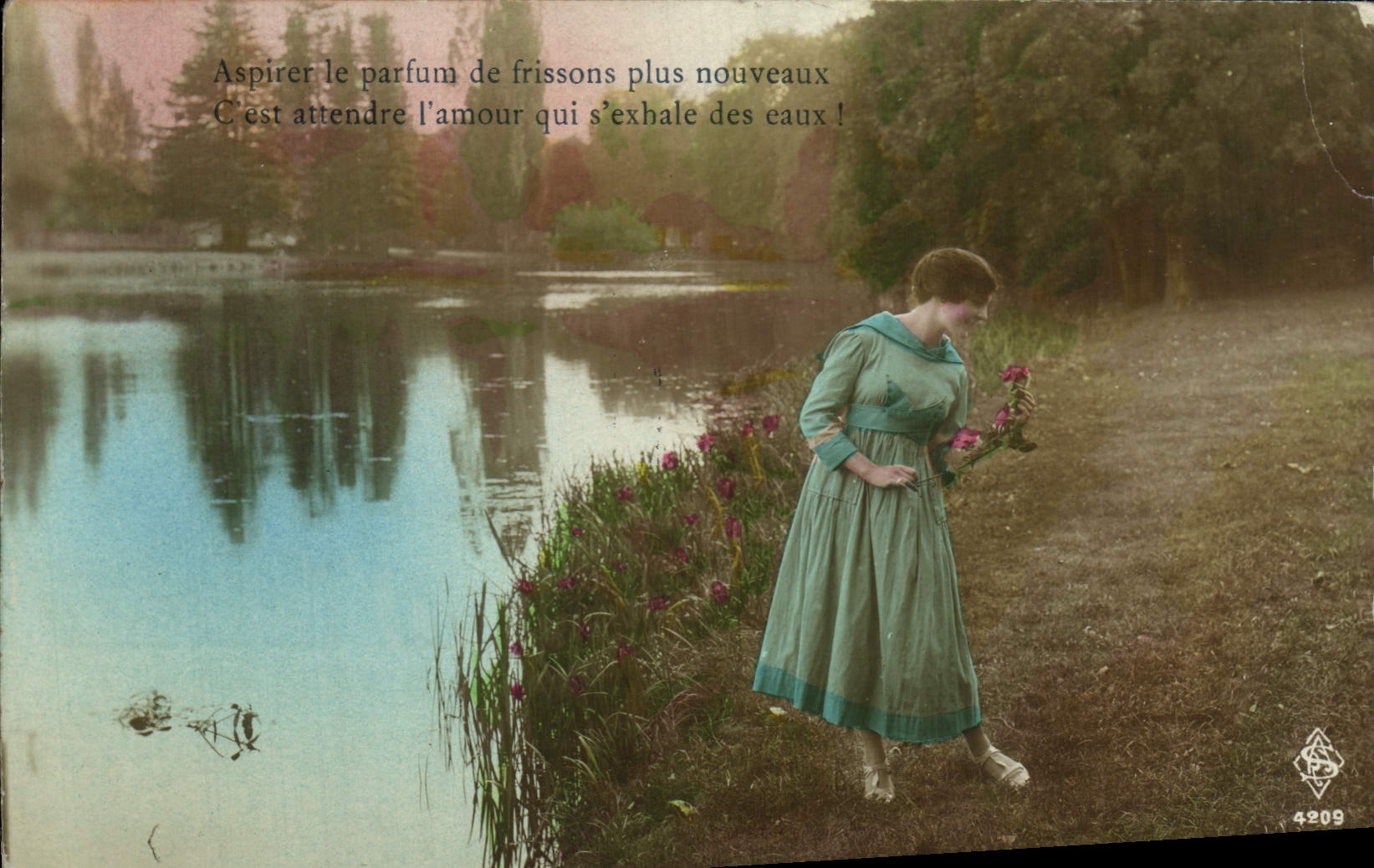 Femme en robe verte près d'un lac — poème imprimé — éditeur S. & C. n° 4209