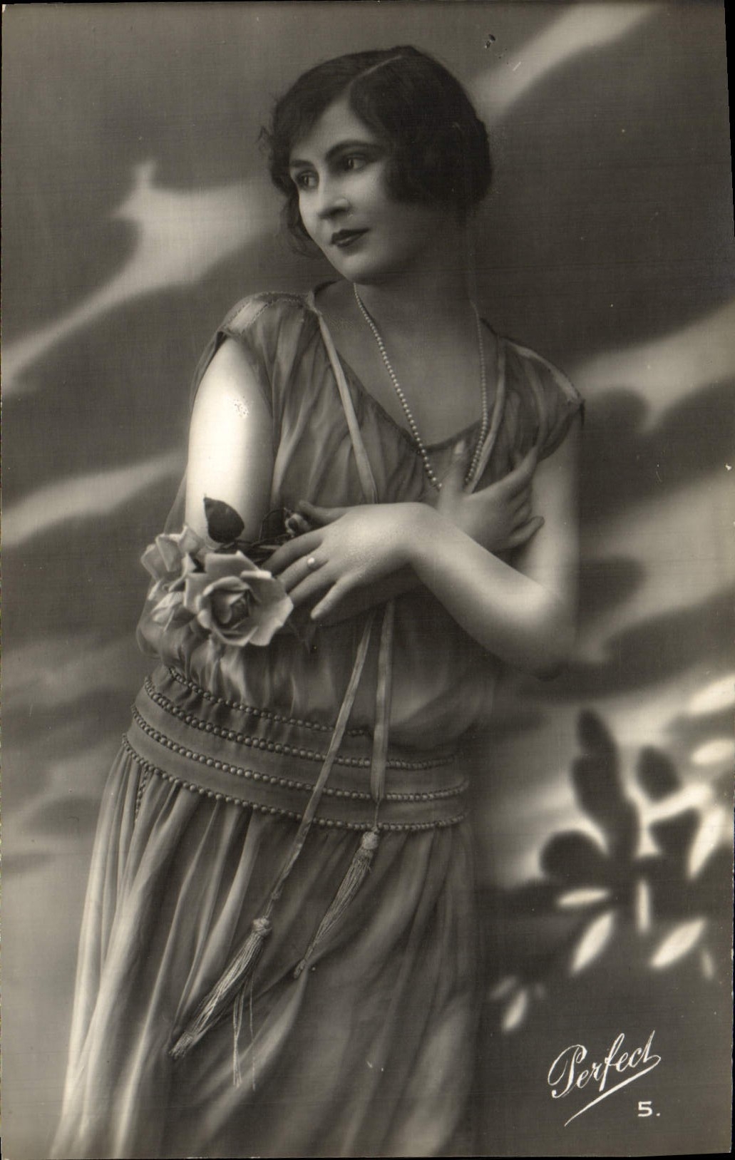CPA Fantaisie Femme