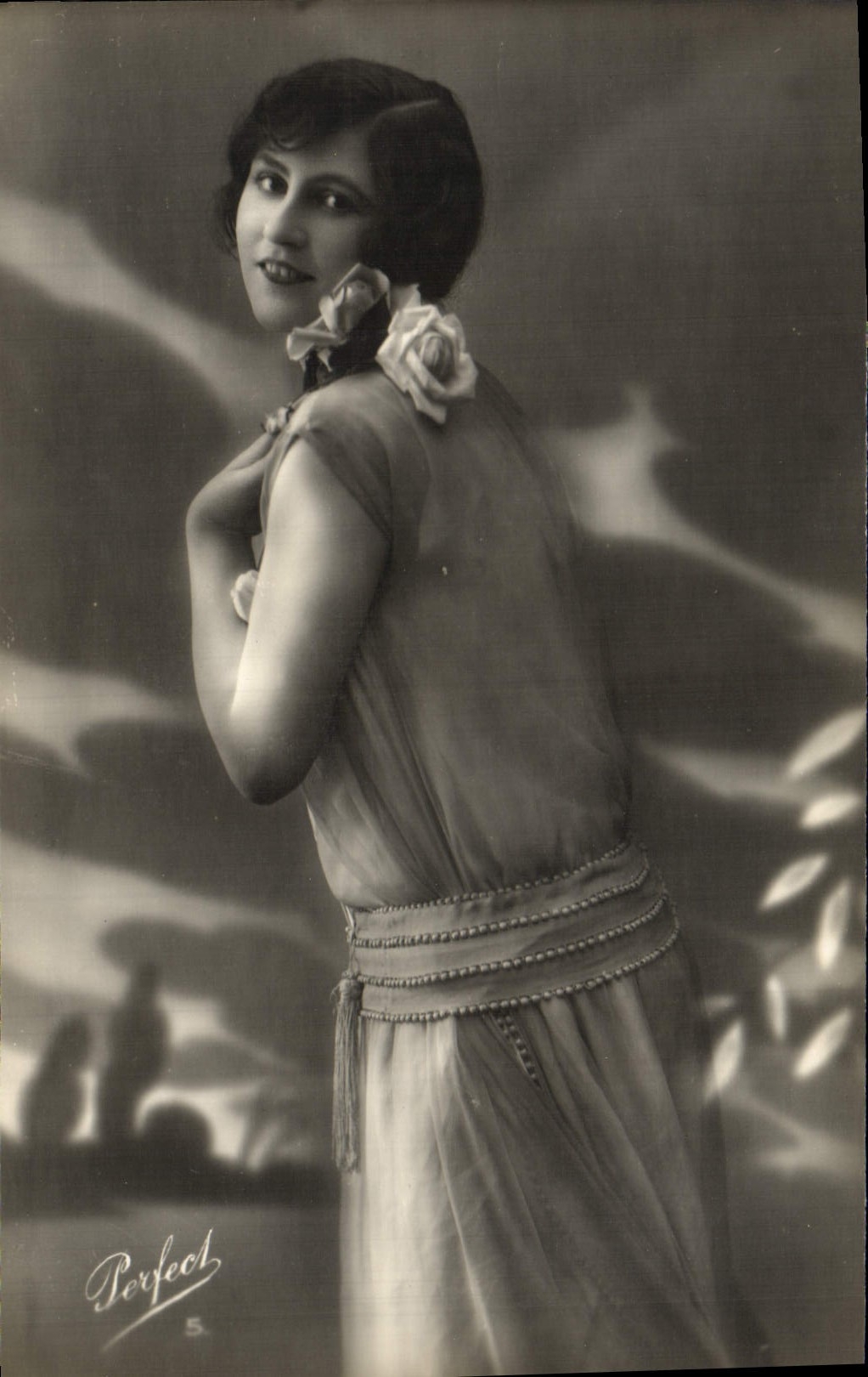 CPA Fantaisie Femme
