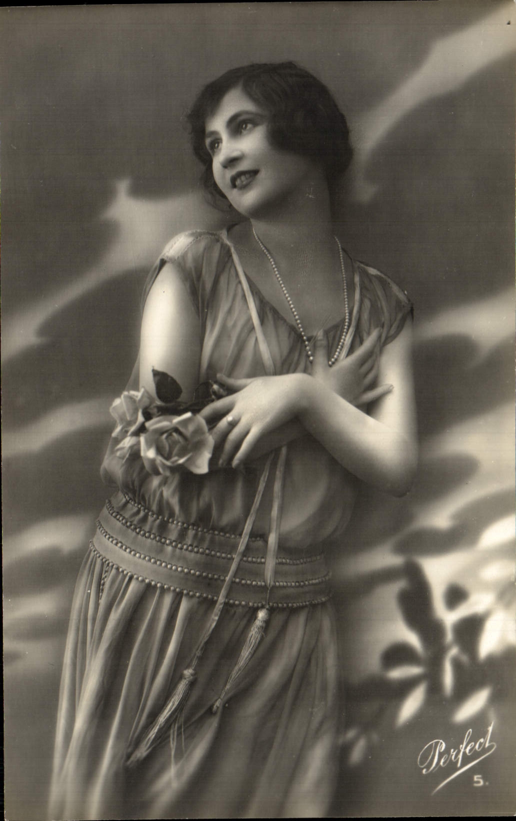 CPA Fantaisie Femme