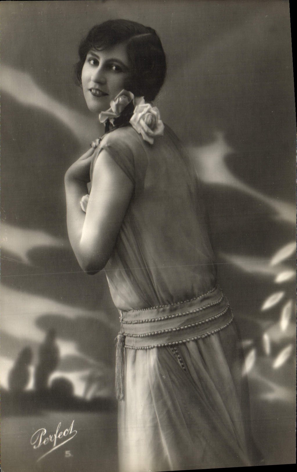CPA Fantaisie Femme 