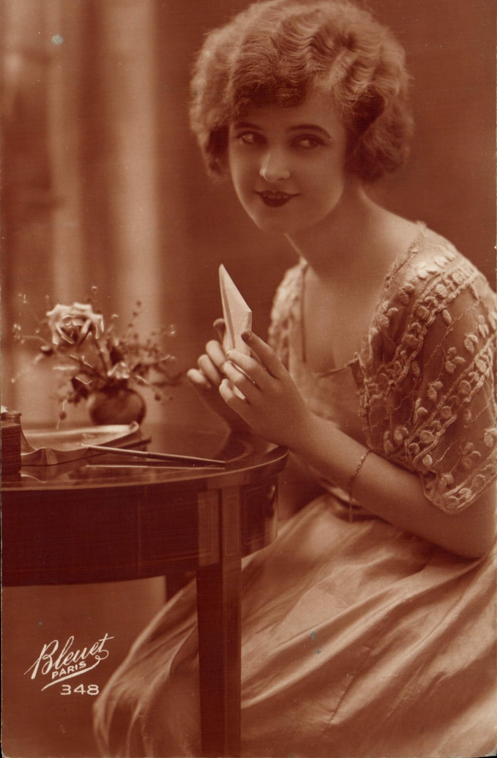 CPA Fantaisie Femme 