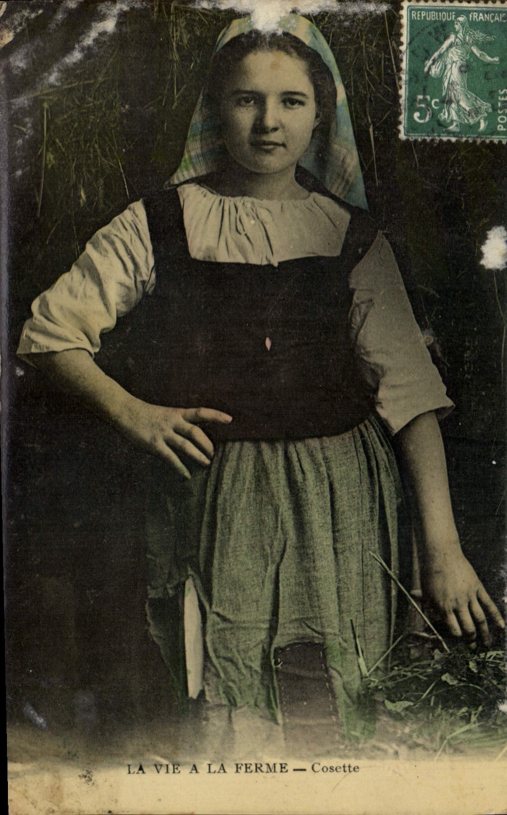 CPA Fantaisie Femme La vie a la ferme Cosette 