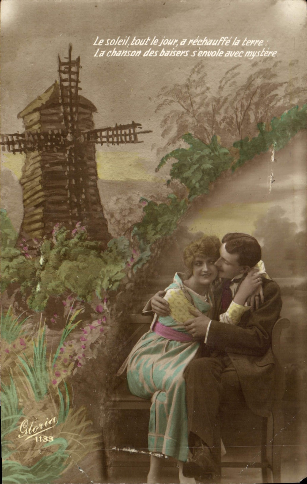 CPA Fantaisie Femme Moulin a vent