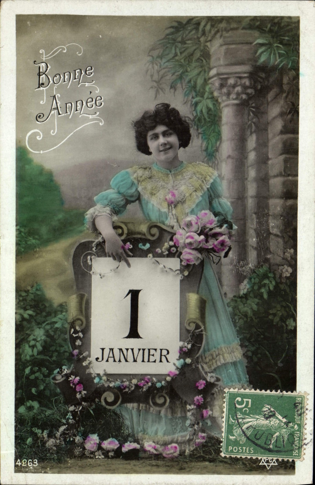 Femme en robe bleue — calendrier du 1er janvier — éditeur Ruchouche, n°4263