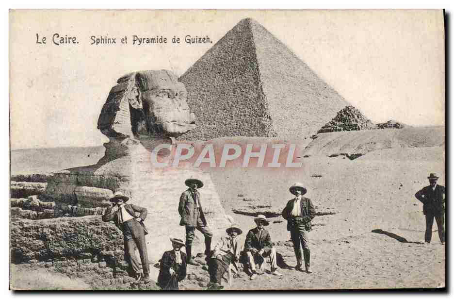 Le Caire. Sphinx et Pyramide de Guizeh.