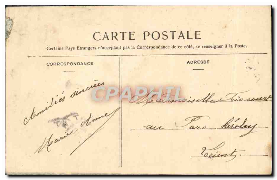 Femme en robe de bal — fleurs et poésie — éditeur NANCY — Reverso