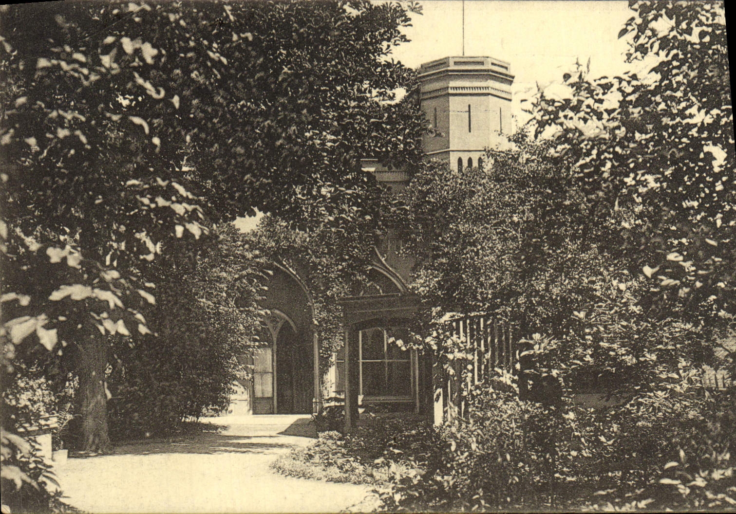 Pensionnat du Sacré-Cœur, Nimègue — éditeur E. & R. — n° de série non visible