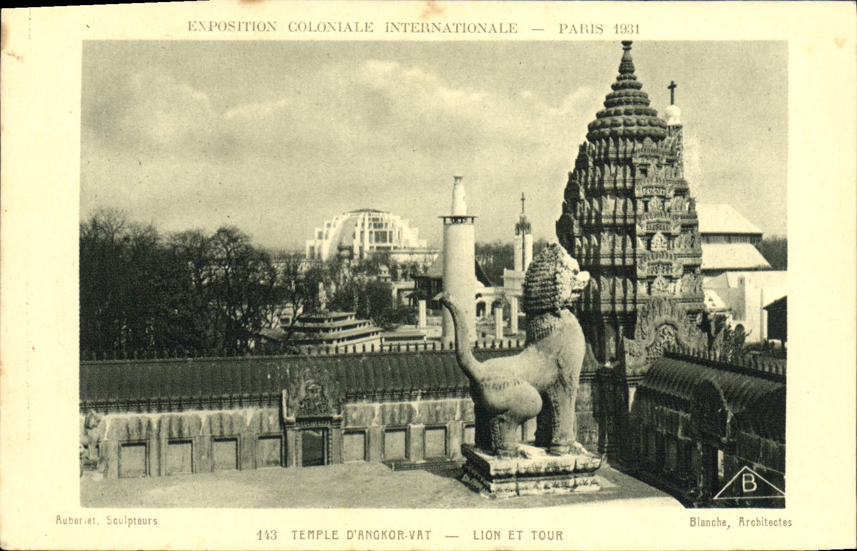 CPA Exposition Coloniale Internationale Paris 1931 Temple d'Angkor Vat Lion et tour