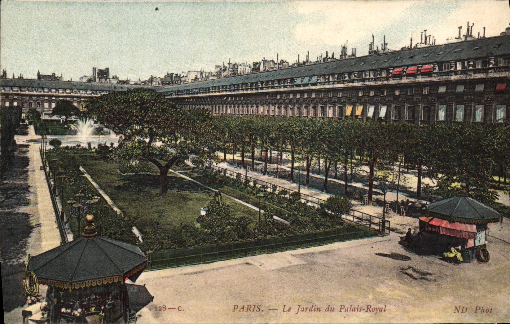 CPA Paris Le Jardin Du Palais Royal