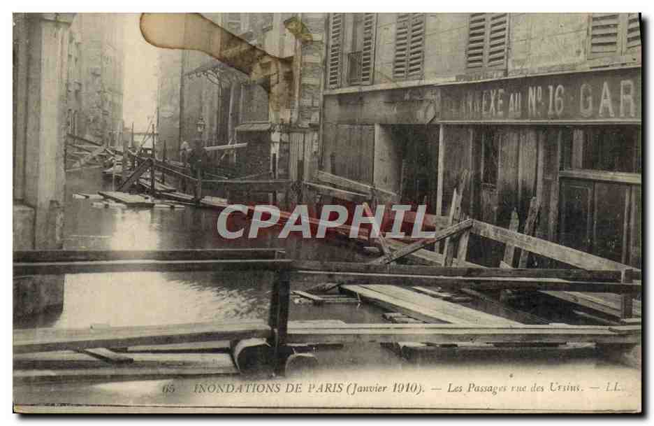 CPA Inondations De Paris Les Passages Rue Des Ursins