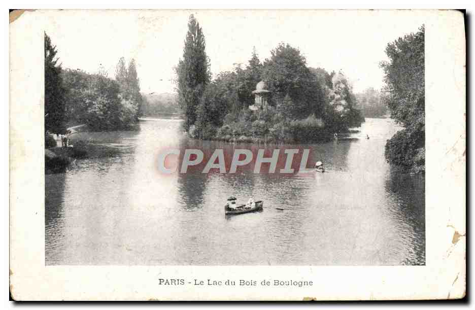 PARIS - Le Lac du Bois de Boulogne — vue du lac avec embarcation et îlot arboré — éditeur non identifié