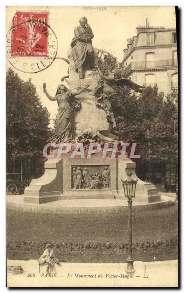 CPA Paris Le Monument De Victor Hugo