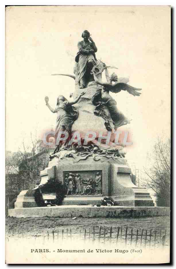 CPA Paris Monument De Victor Hugo