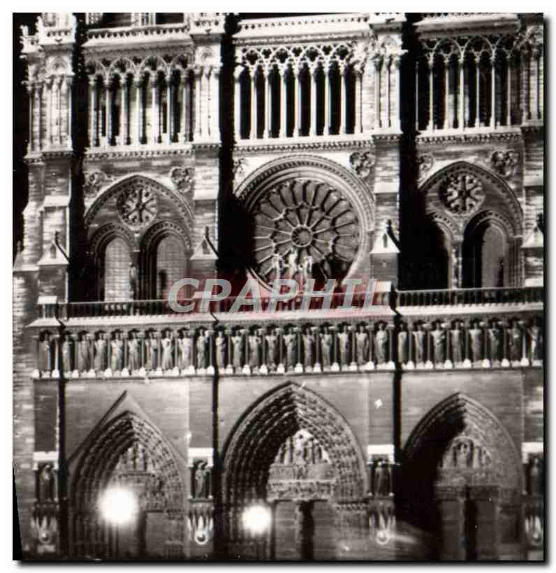 CPM Paris En Flanant Notre Dame Illuminee