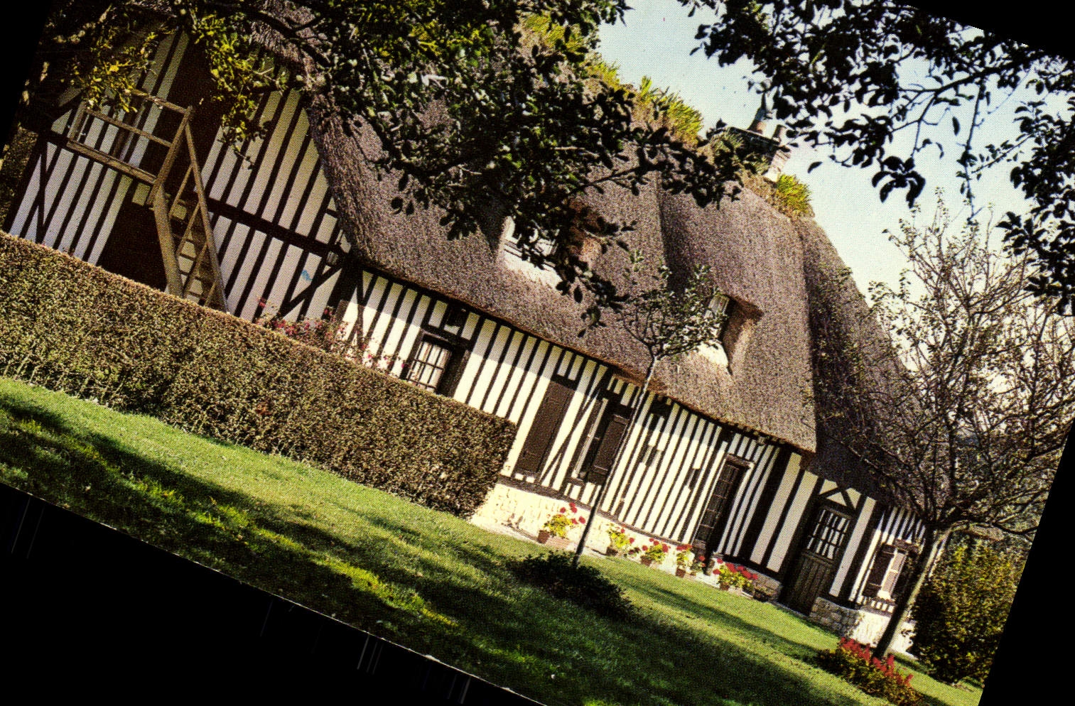 Chaumière de la Normandie pittoresque — Éditions Normandies LE GOURBET — n°320