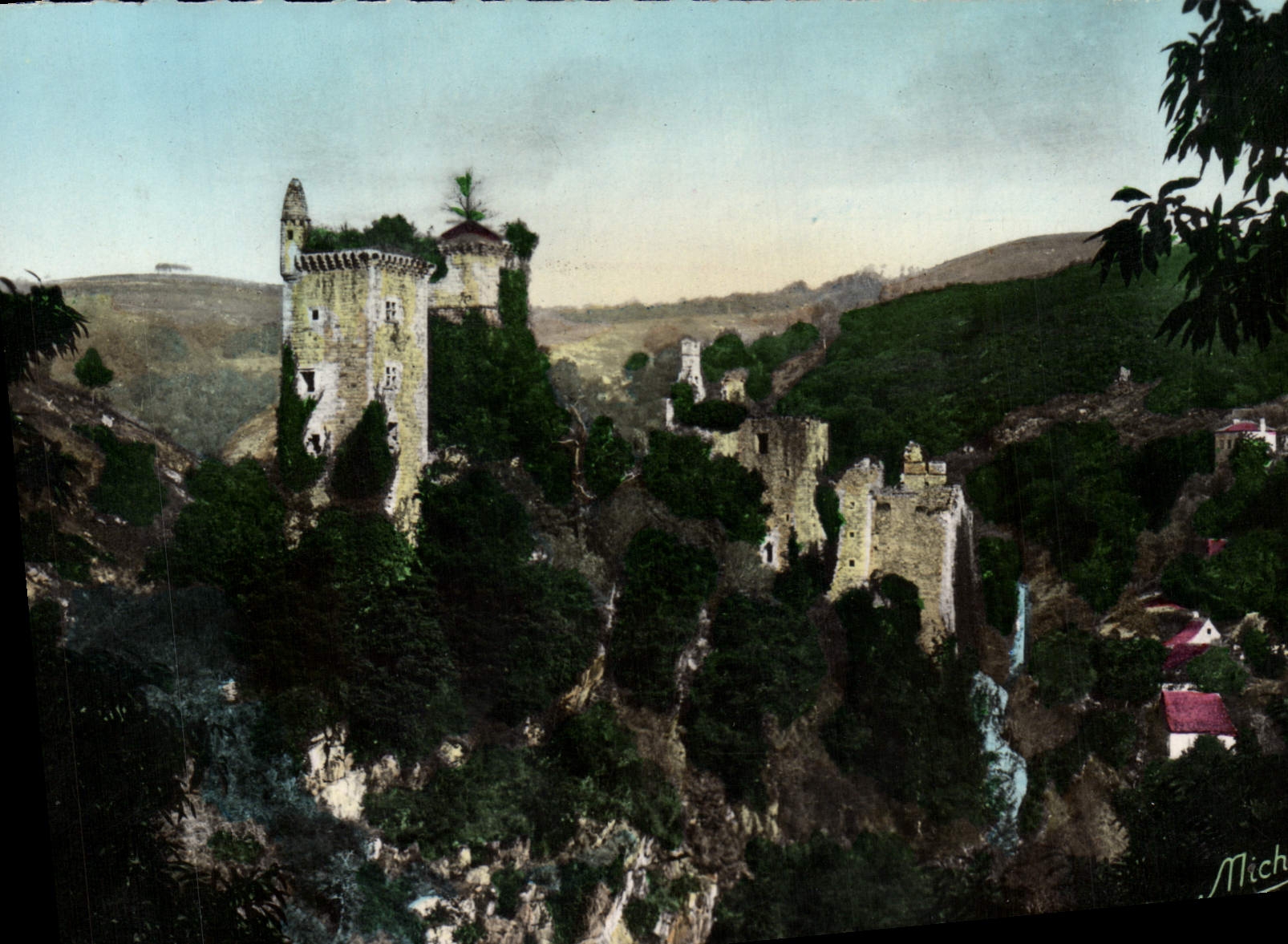 CPM La Correze Touristique Par Michel Environs D'Argentat Et De St Privat Ruines De Merle Sur La Maronne