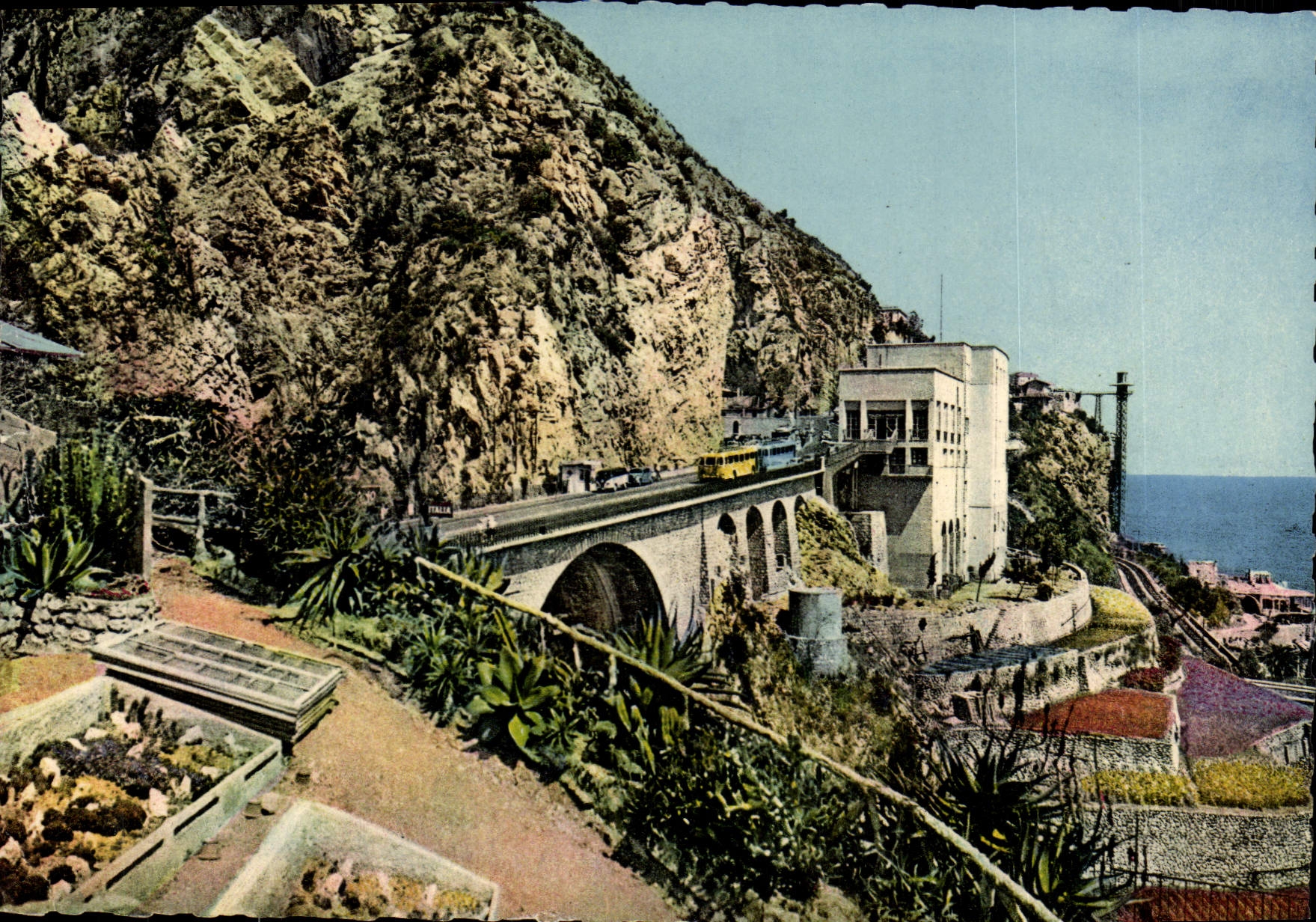 CPM Menton Le Pont Saint Louis La frontiere franco italienne 