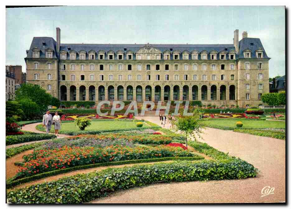 CPM Rennes Le Palais Saint Georges et les Jardins