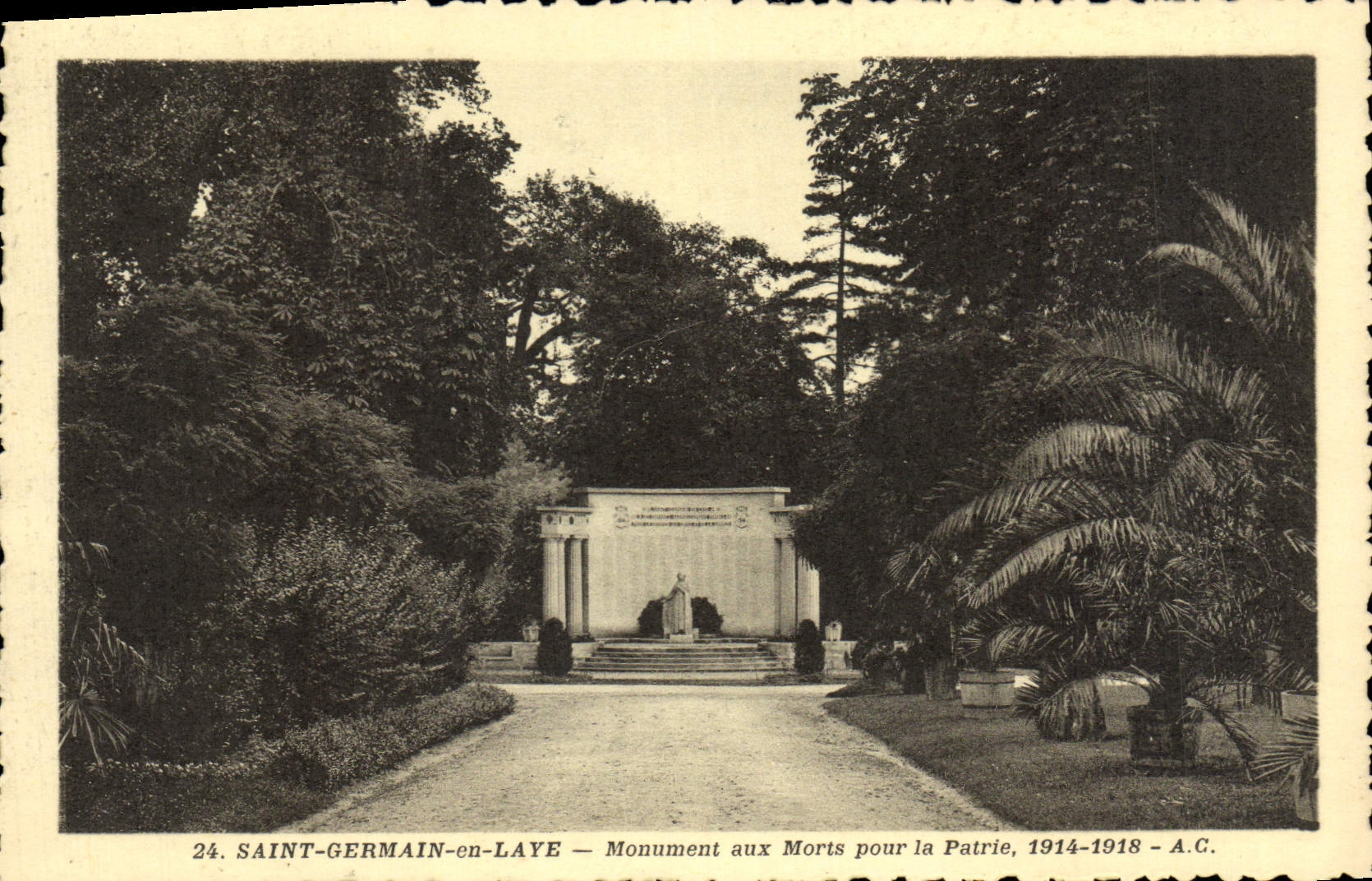 Saint-Germain-en-Laye — Monument aux Morts pour la Patrie, 1914-1918 — A.C.