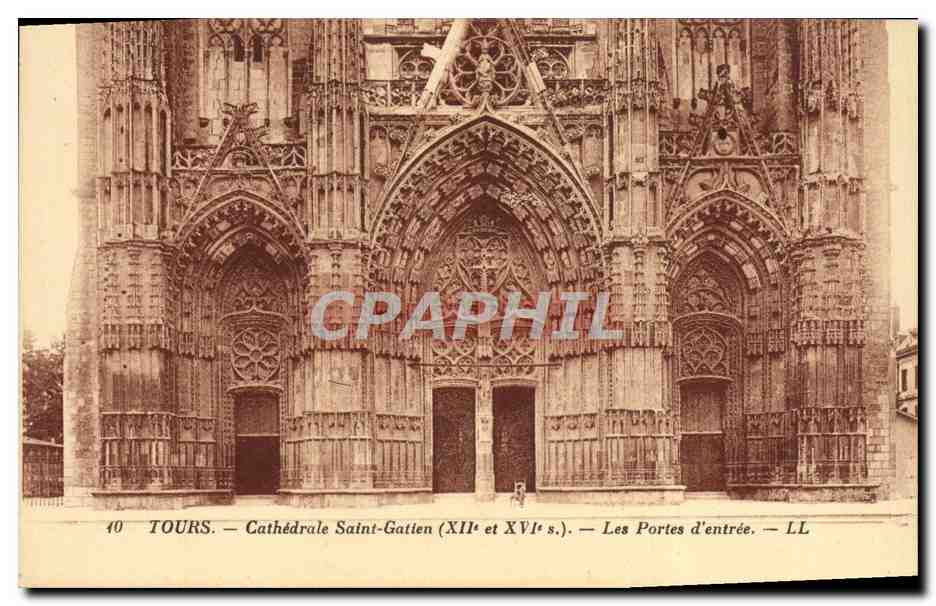 CPA Tours Cathedrale Saint Gatien Les portes d'entree