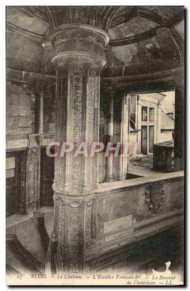 CPA Blois Le Chateau L'escalier Francois 1er Le sommet de l'interieur