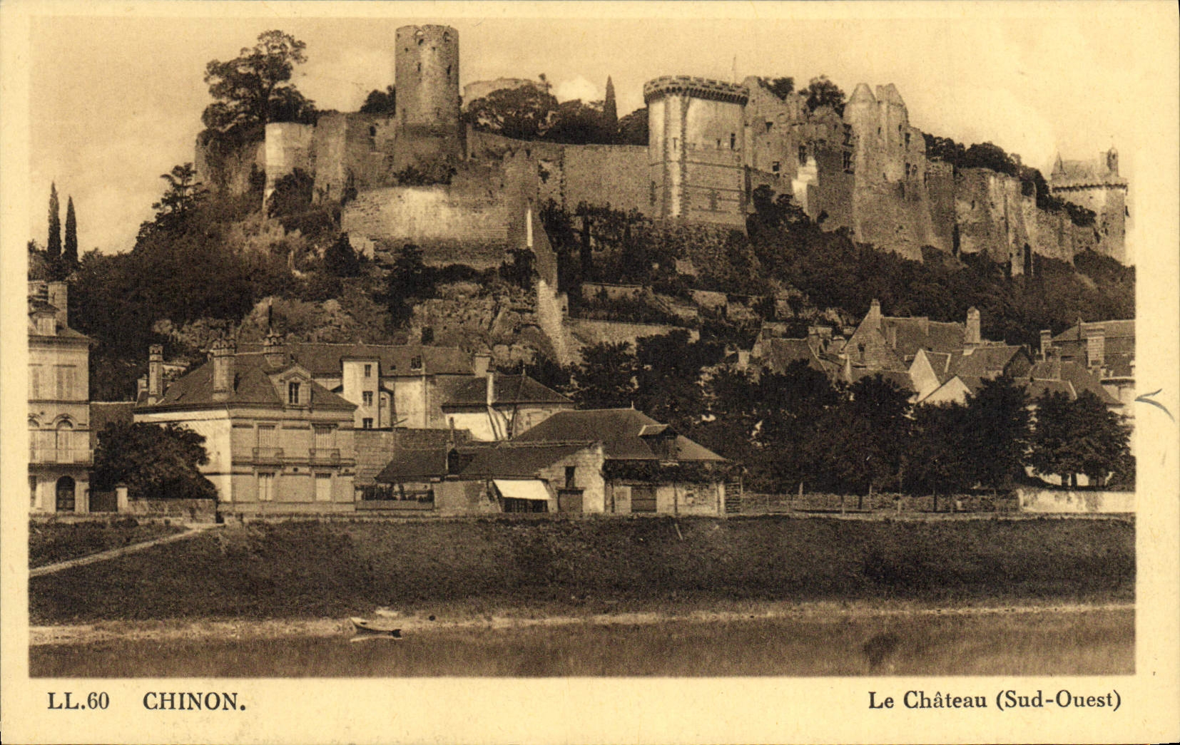 CPA Chinon Le Chateau