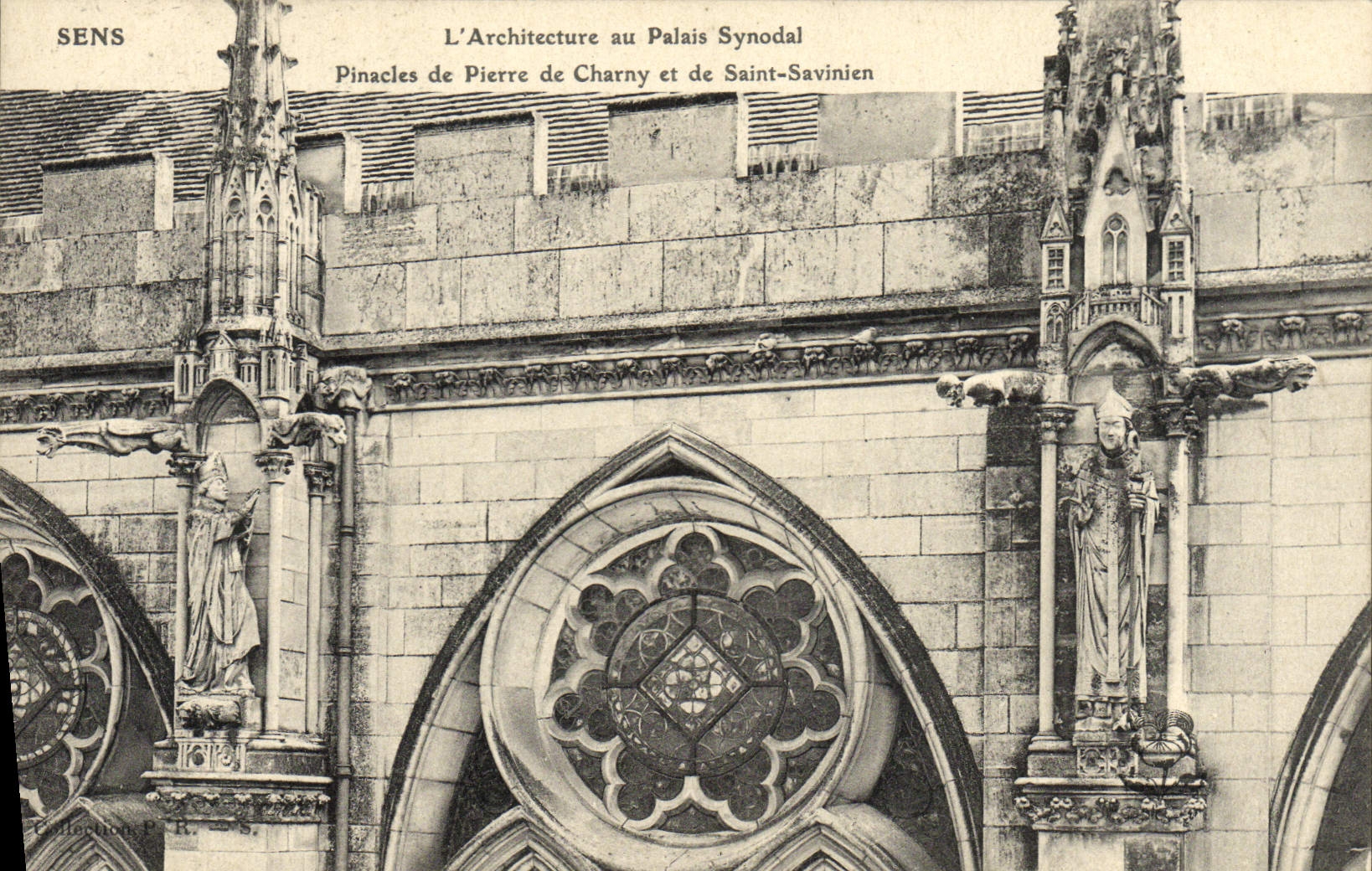Sens — L'Architecture au Palais Synodal — Pinacles de Pierre de Charny et de Saint-Savinien