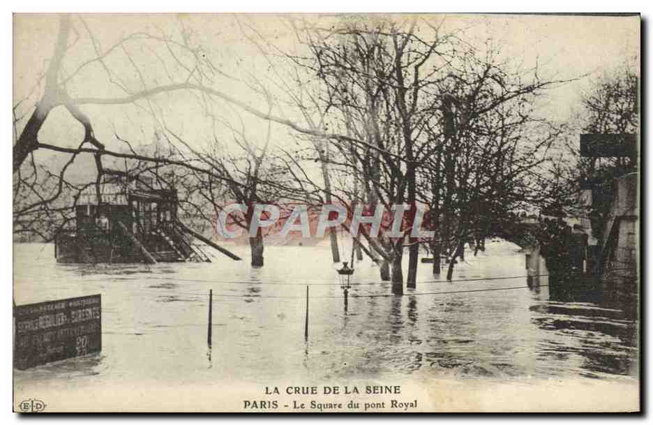 CPA Paris La Crue De La Seine Le Square du Pont Royal Inondations