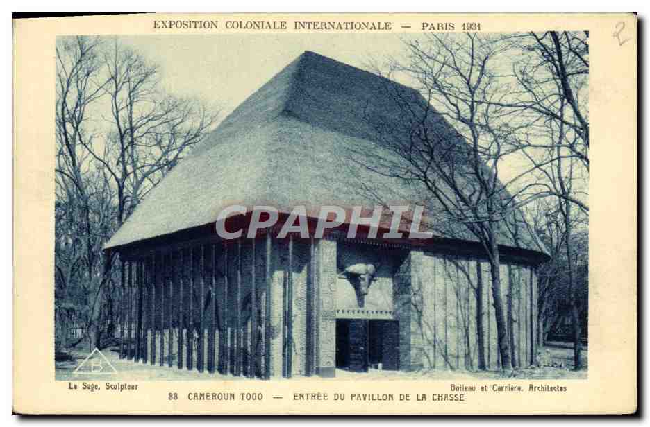 CPA Exposition Coloniale Internationale Paris 1931 Cameroun Togo Entree du pavillon de al chasse