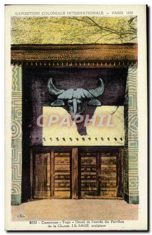 CPA Exposition Coloniale Internationale Paris 1931 Cameroun Togo Detail de l'entree du pavillon de la chasse 