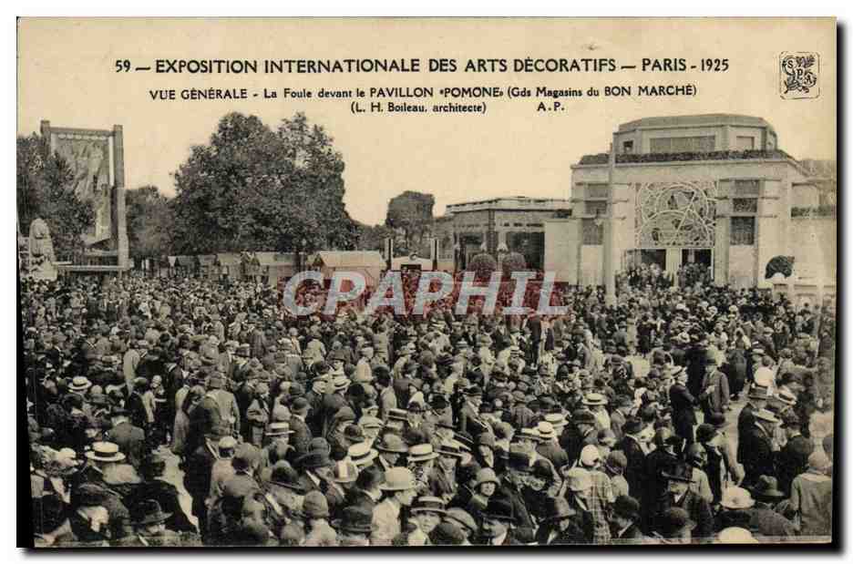 Exposition Internationale des Arts Décoratifs — Paris 1925 — La Foule devant le Pavillon « Pomone » (L. H. Boileau, architecte)