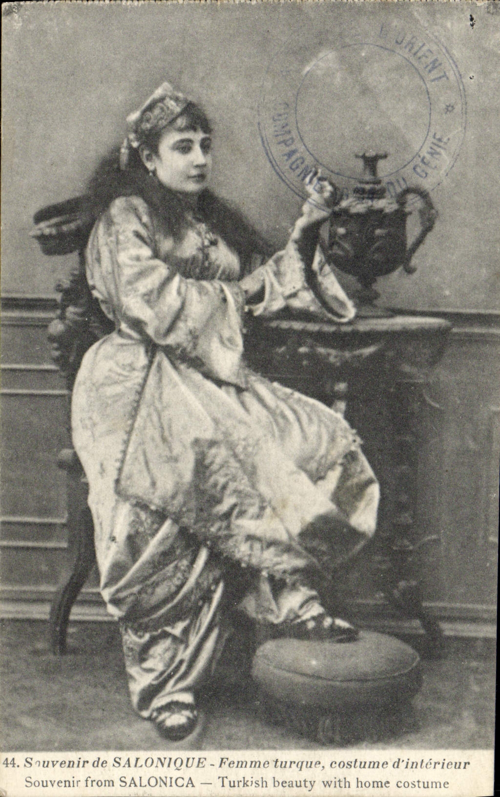 Salonique — Femme turque, costume d'intérieur — Compagnie du Génie