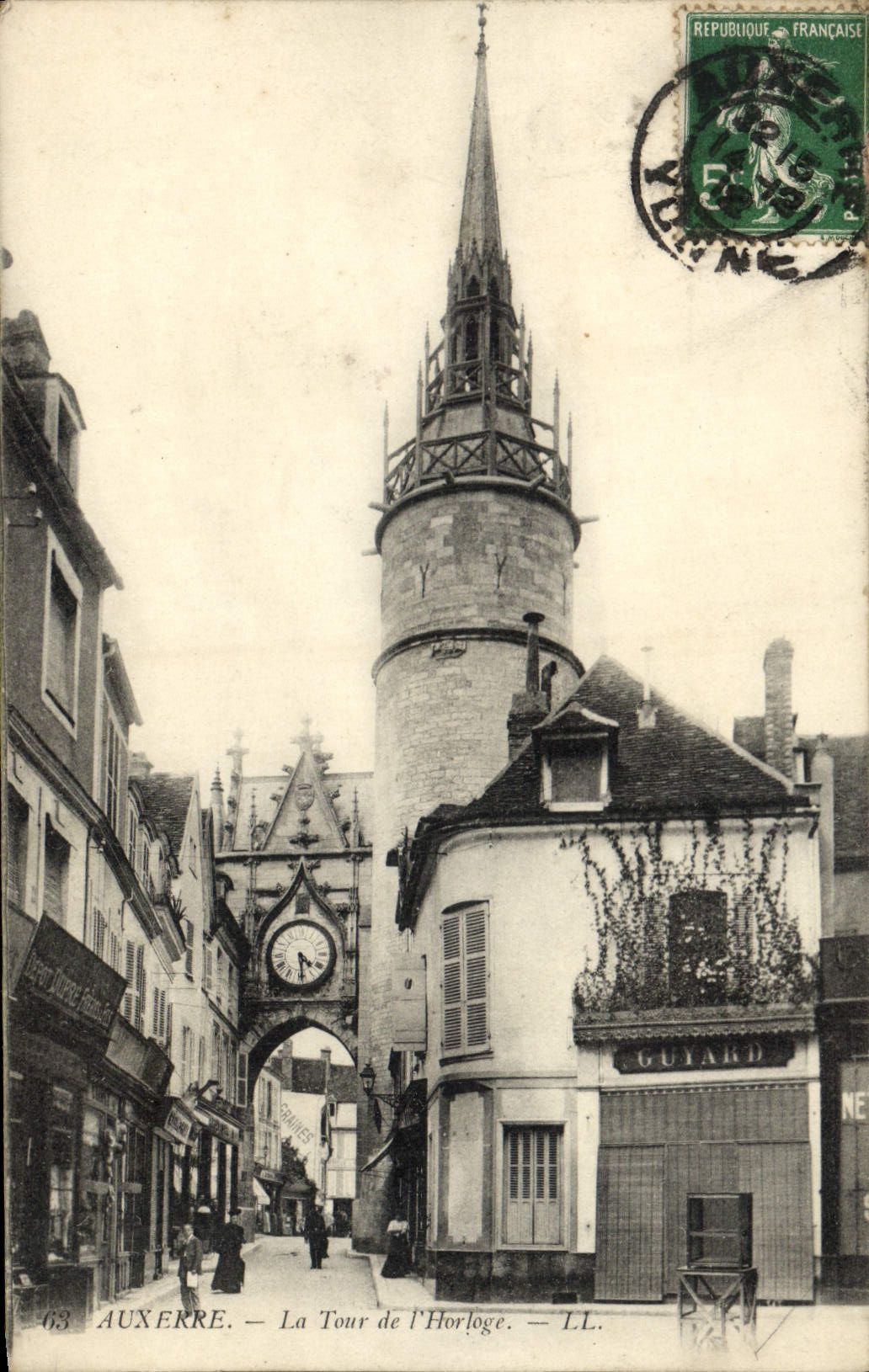 Auxerre — La Tour de l'Horloge — LL