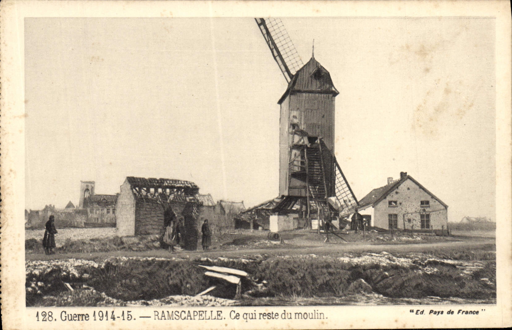 CPA Ramscapelle Ce Qui Reste Du Moulin Militaria Moulin a vent