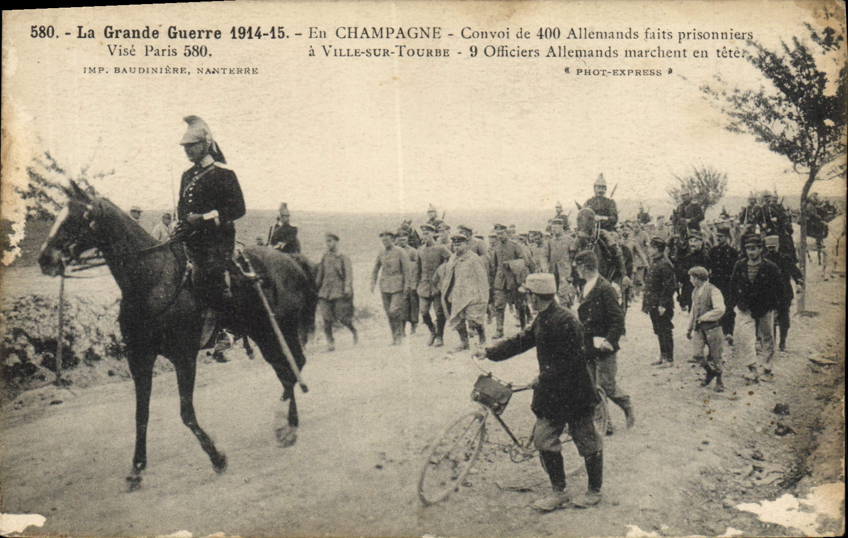 CPA La Grande Guerre En Champagne Convoi De 400 Allemands Faits prisonniers a Ville sur Tourre Militaria Velo