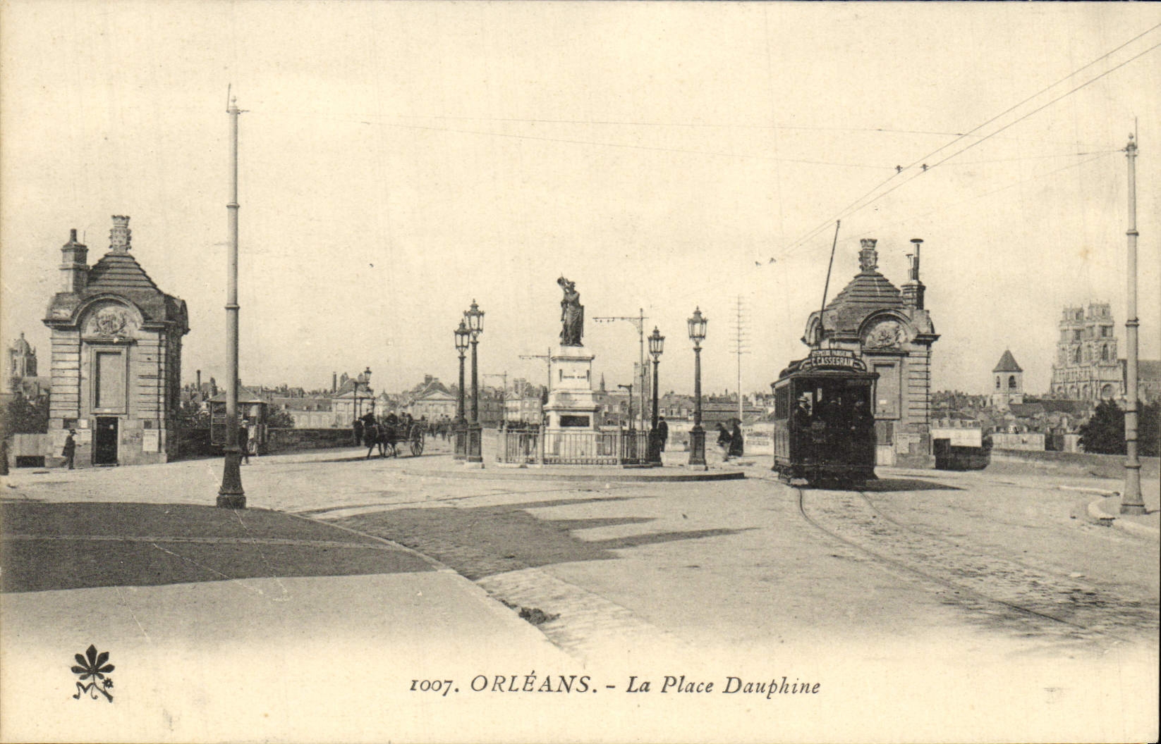 CPA Orleans La Place Dauphine Tramway