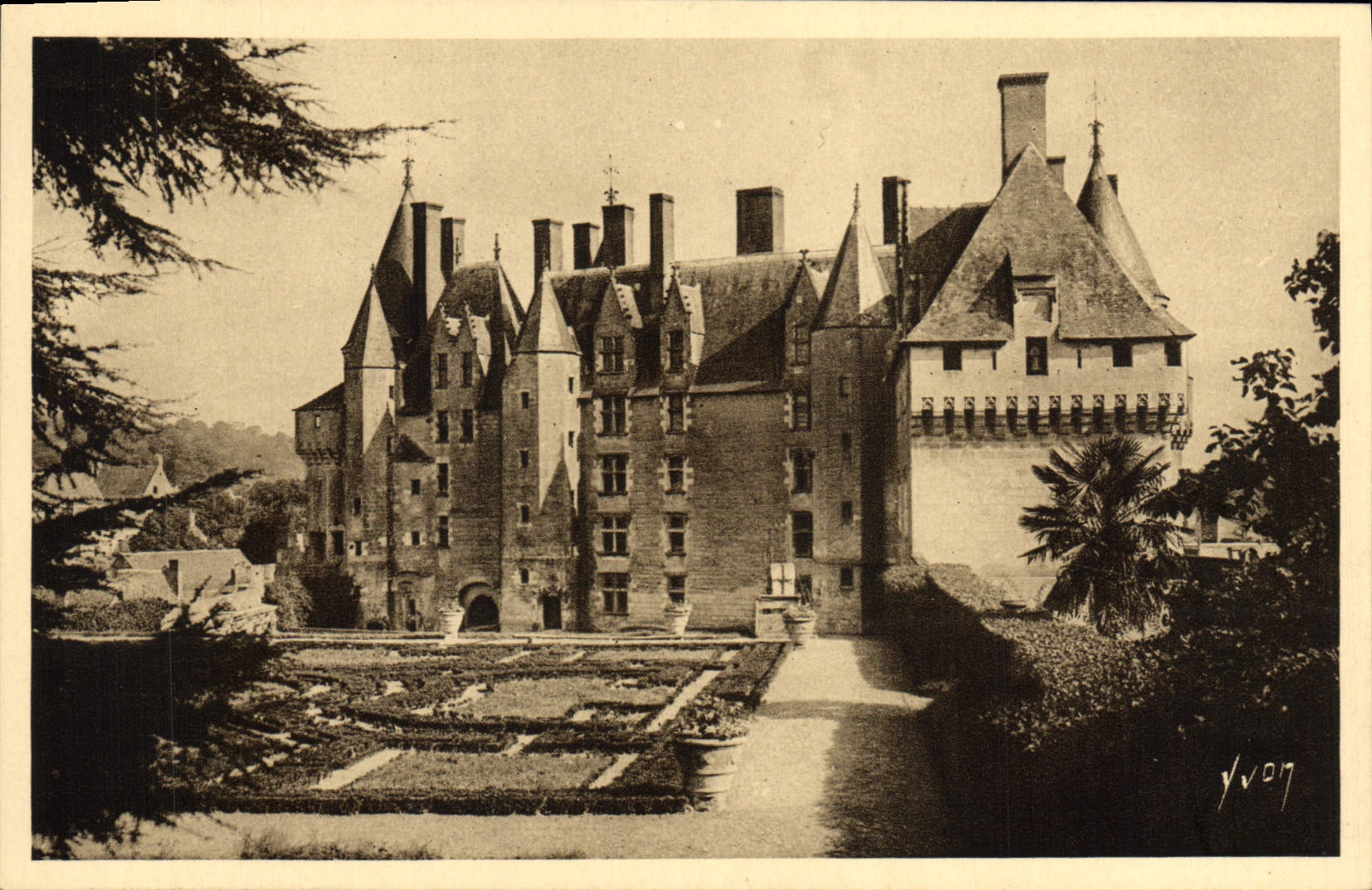 CPA Chateau De Langeais Facade Interieure