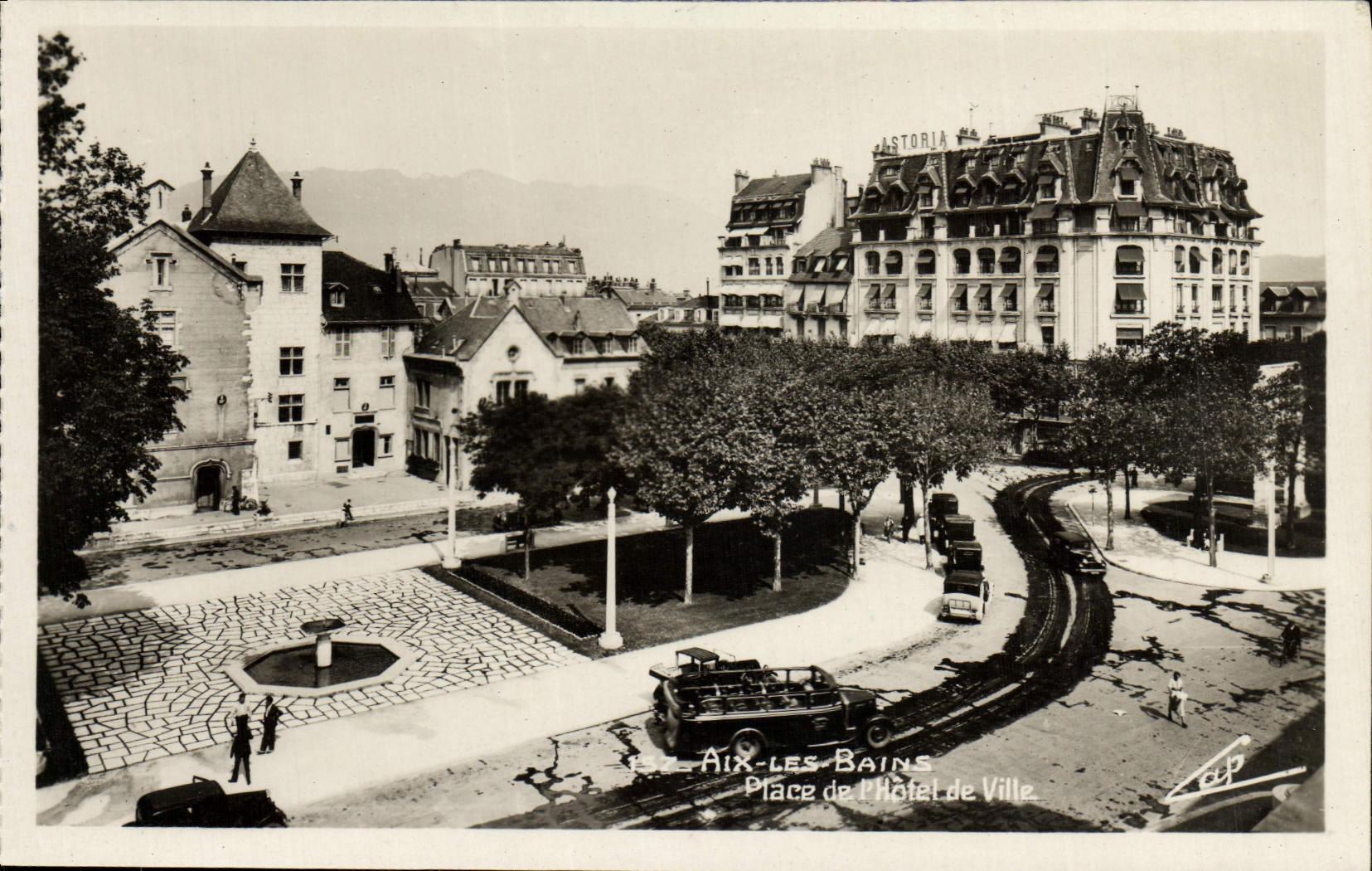 CPA Aix Les Bains Place de L'Hotel de Ville